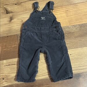 OshKosh B'gosh Gray Corduroy Overalls Size 9 month